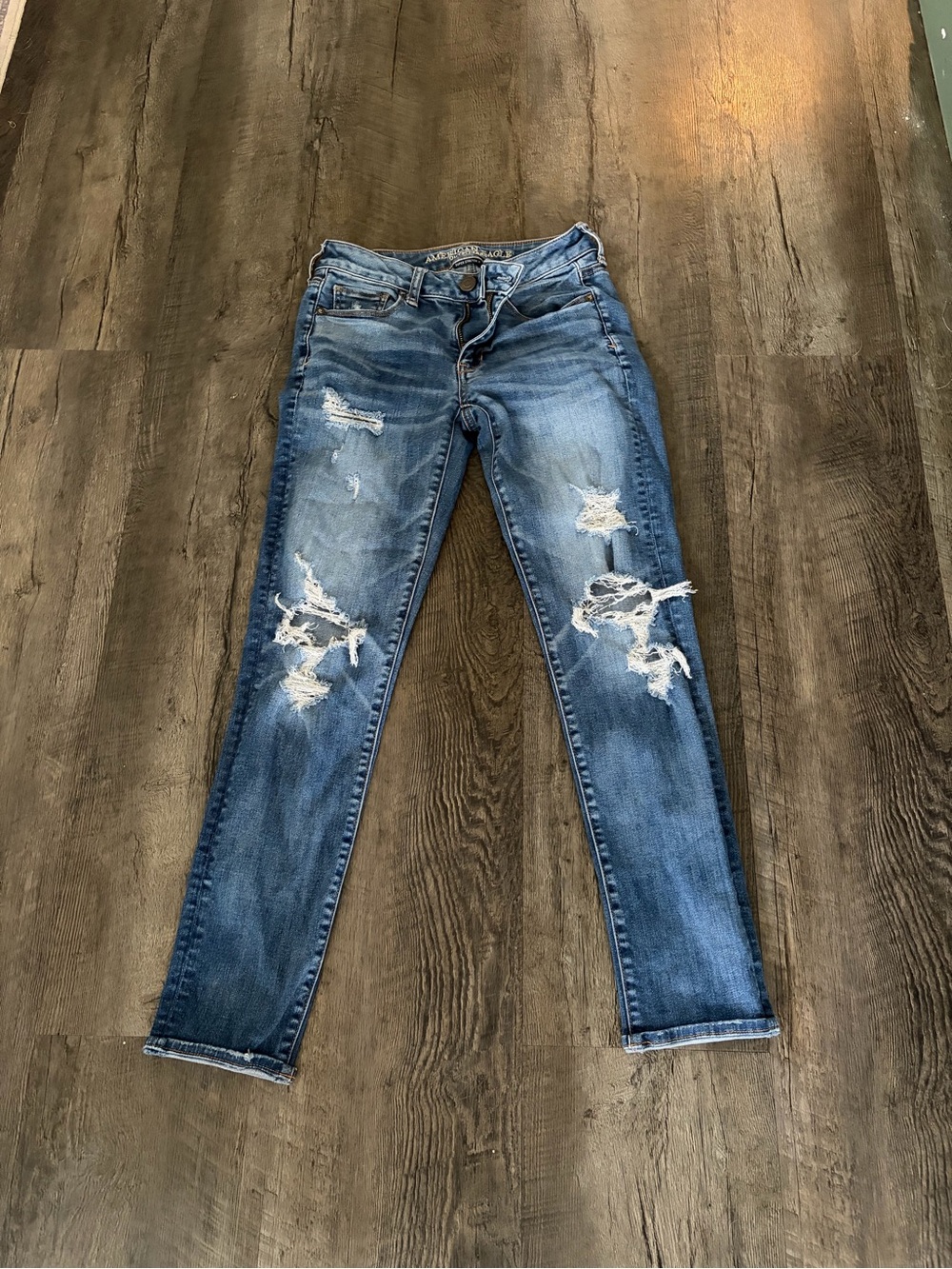 American Eagle Outfitters Distressed Blue Skinny Jeans